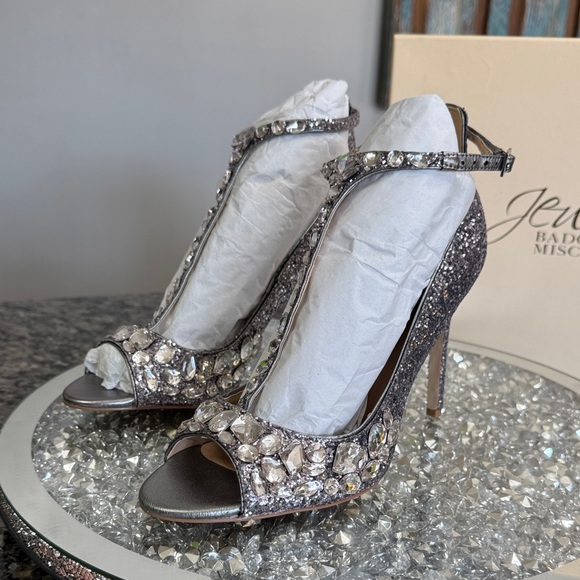 Badgley Mischka Silver Crystal T‑Strap Glitter Heels NEW 8.5 - Picture 6 of 14